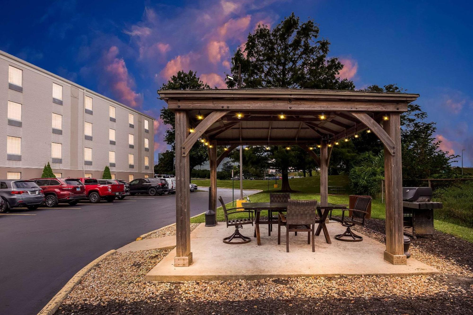 Comfort Inn St Louis - Westport Event Center Maryland Heights Exteriör bild